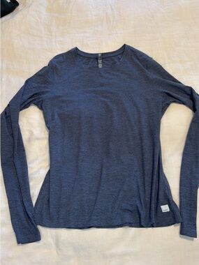 Vuori Long Sleeve Crew Tee - Navy Heather